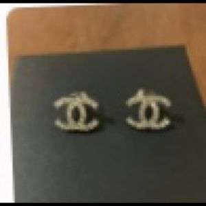 Chanel earring